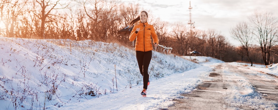 6 Outdoor Winter Running Tips - Athletico